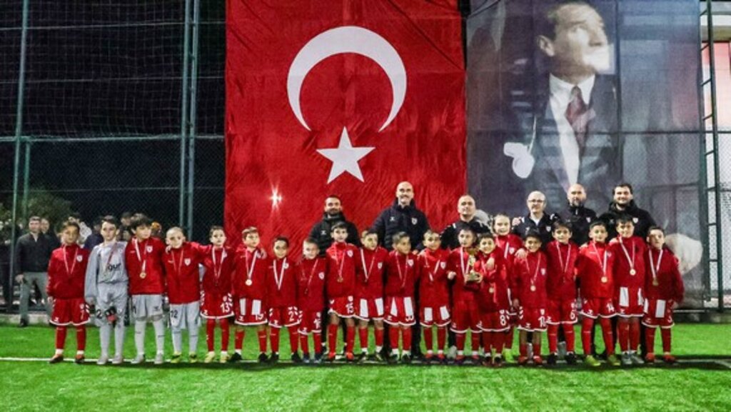 Minik Kramponlarda Kupalar Sahibini Buldu!