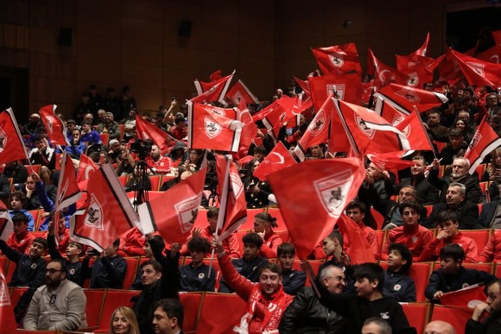 Samsunspor'dan 20 Ocak Futbol Şehitleri Anma Töreni!