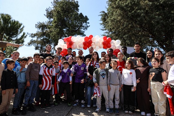 Samsunspor’dan 23 Nisan’a Anlamlı Dokunuş! Çocuklarla Bayram Coşkusu…