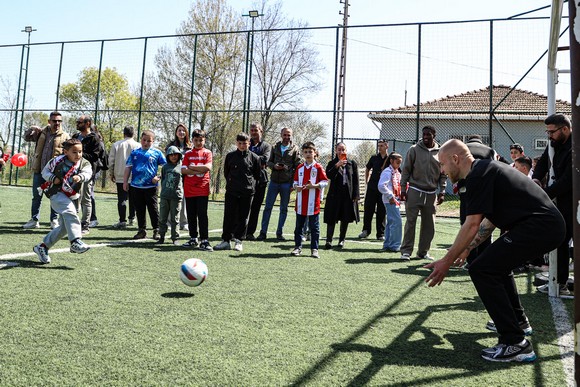 Samsunspor’dan 23 Nisan’a Anlamlı Dokunuş! Çocuklarla Bayram Coşkusu…