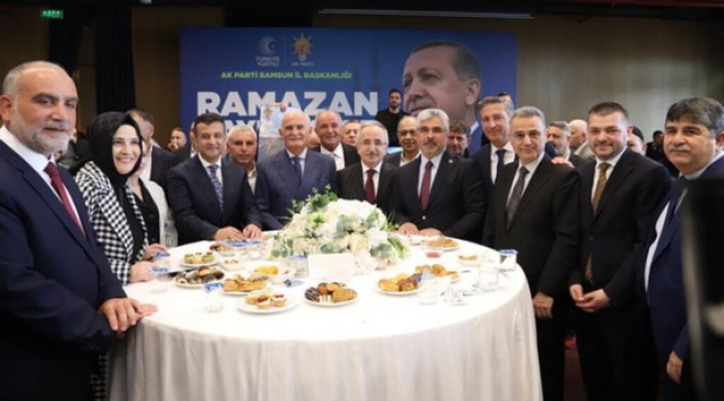 AK Parti Samsun Bayramlaştı!
