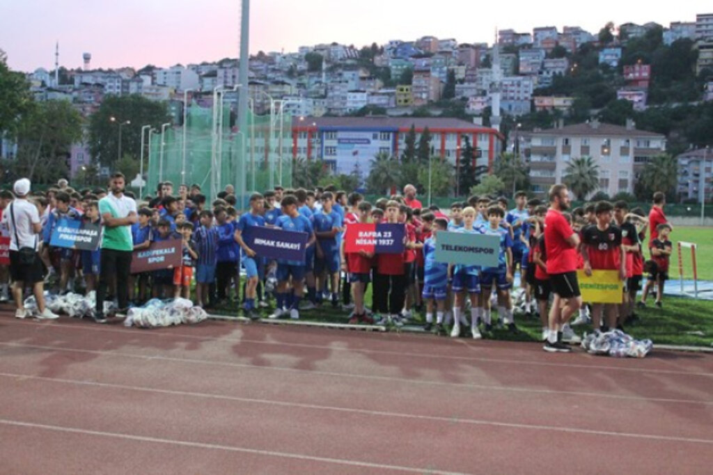 Samsun'da Mini Minikler Futbol Heyecanı Başlıyor!