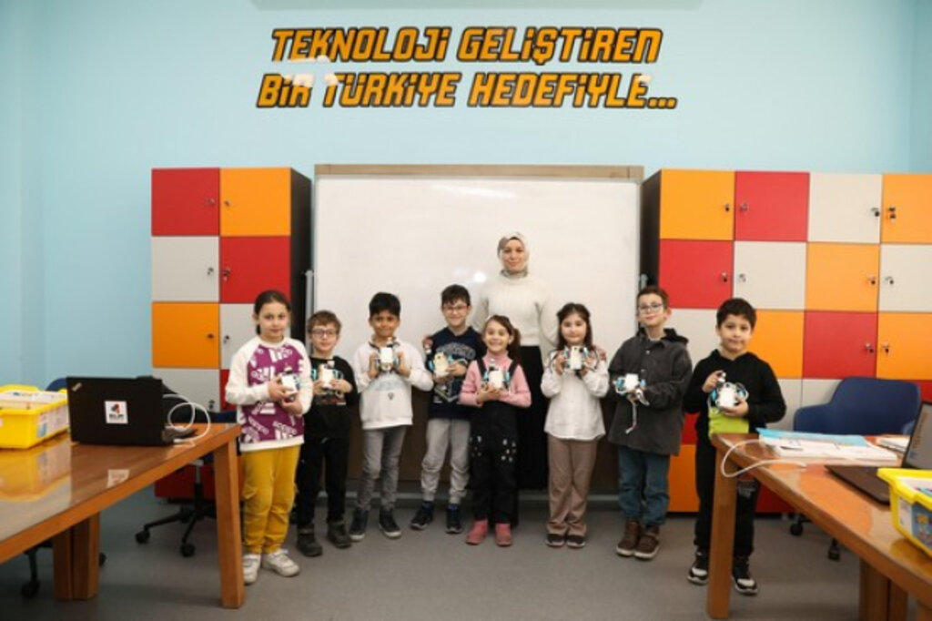 Büyükşehir Yarıyıl Tatilinde De Çocukların Yanında!