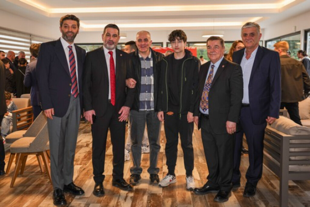 Samsunspor Tesislerinde Bayramlaşma Çoşkusu! VİDEOLU
