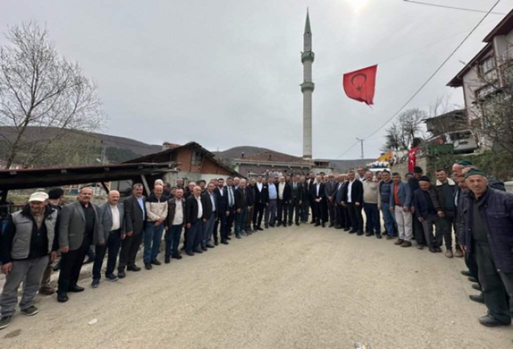 MHP Samsun’da Köy Köy Gezip Vatandaşlarla Bayramlaşıyor!