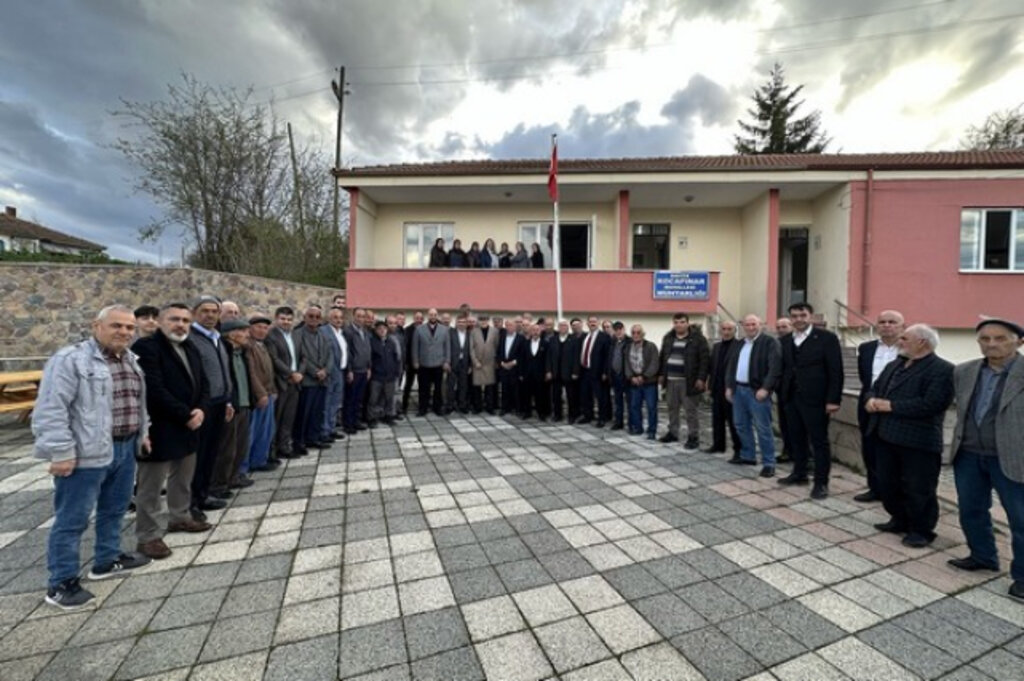MHP Samsun’da Köy Köy Gezip Vatandaşlarla Bayramlaşıyor!
