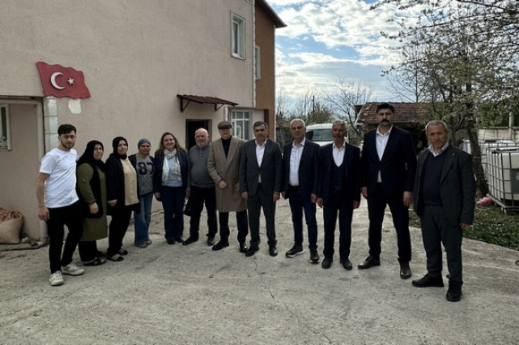 MHP Samsun’da Köy Köy Gezip Vatandaşlarla Bayramlaşıyor!