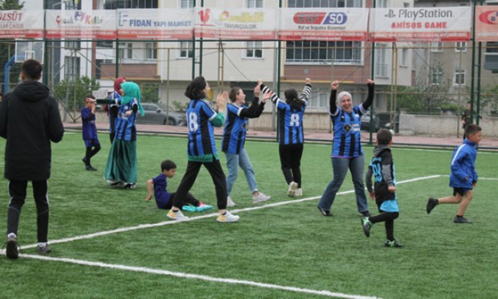 Karasamsunspor’da Anneler Gününe Özel Program Beğeni Topladı!