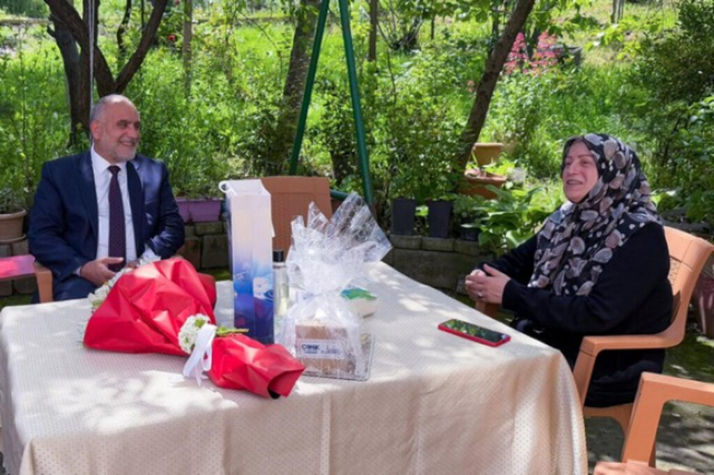 Başkan İbrahim Sandıkçı'dan Şehit Annelerine Ziyaret!