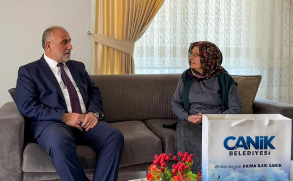 Başkan İbrahim Sandıkçı'dan Şehit Annelerine Ziyaret!