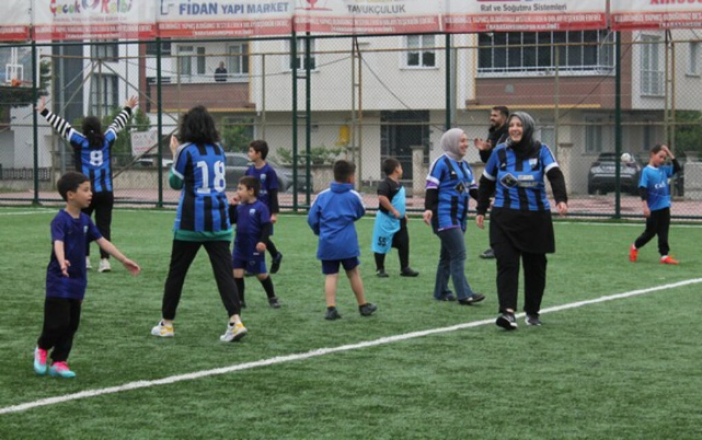 Karasamsunspor’da Anneler Gününe Özel Program Beğeni Topladı!