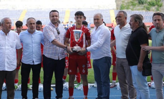 Samsun Kadıköyspor’un Gençleri Türkiye Şampiyonasından Kupa İle Döndü!