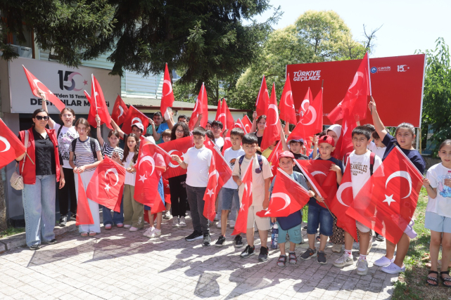 Canik Belediyesi'nin 15 Temmuz Müzesine Ziyaretçi Akını! 