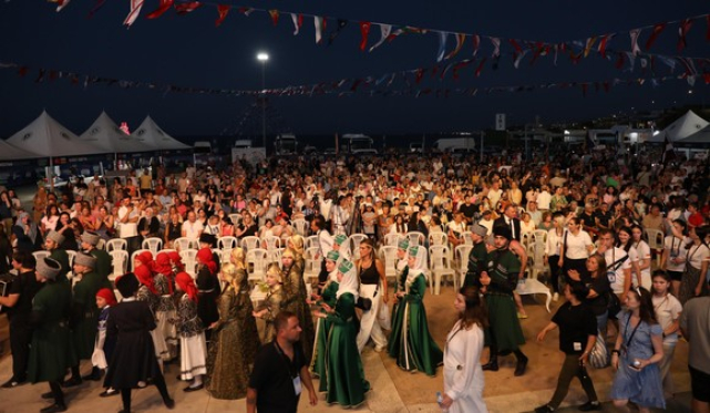 Uluslararası Halk Oyunları Festivali’nin İlk Günü Dolu Dolu Geçti!