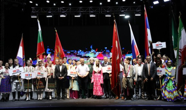Uluslararası Halk Oyunları Festivali’nin İlk Günü Dolu Dolu Geçti!