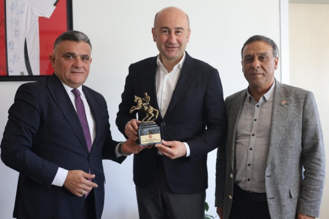 Hüseyin Yücel Samsun Uğur’da!