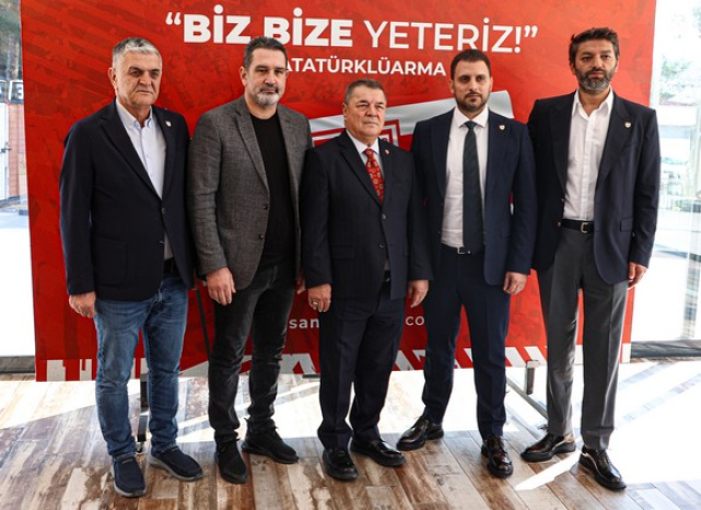 Dinamo Kiev Maçı Öncesi Samsunspor’da İstişare Toplantısı Yapıldı!