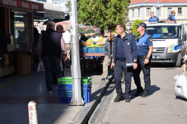 İlkadım’da Kaldırım İşgaline Geçit Yok!