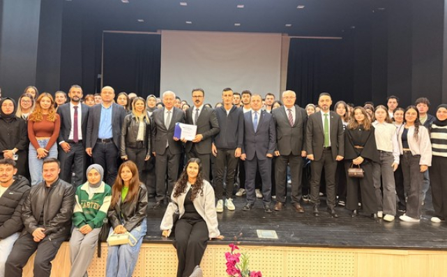 SMMMO Başkanı Arslan ‘Mali Müşavir Kariyer Yolculuğu’ Seminerine Konuşmacı Olarak Katıldı!