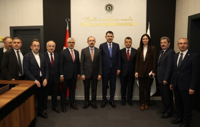 Başkan Doğan Bakan Kurum’u Makamında Ağırladı!