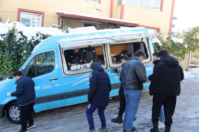 Canik Belediyesi'nden Gönülleri Isıtan İkram!