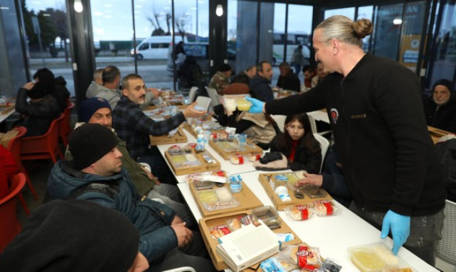 Büyükşehir Ramazan Ayında Binlerce Gönüle Dokunacak!