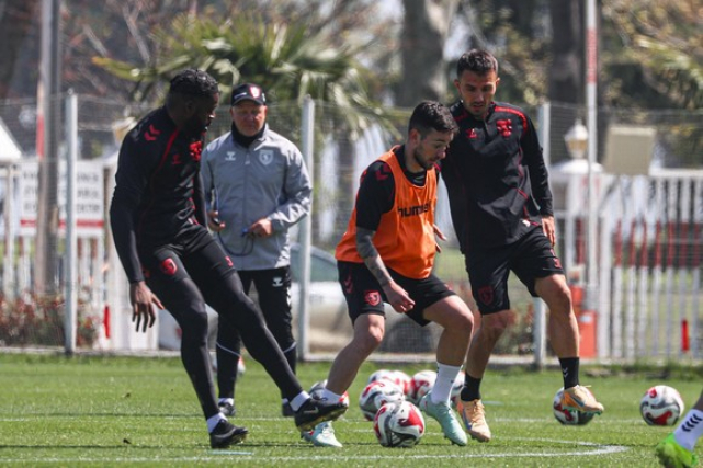Beşiktaş Maçı Öncesi Samsunspor’da Teknik Ekibin Eli Güçlendi!