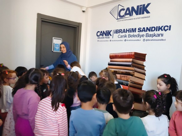 Canik Halk Kütüphanesi Gençlerle Dolup Taşıyor!