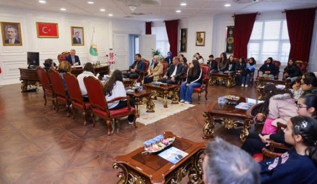 Başkan İhsan Kurnaz’a Diyarbakırlı Misafirlerini Ağırladı!