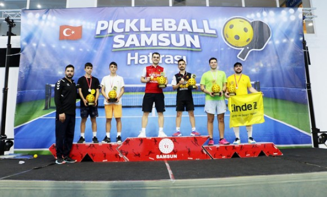Pickleball Çığ Gibi Büyüyor!