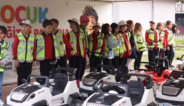 İlkadım’da Minikler Trafik Kurallarını Eğlenerek Öğreniyor!