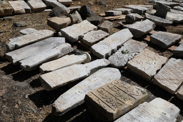 Büyükşehir’in Seyyit Kutbettin Mezarlığı’ndaki Restorasyon Ve Koruma Çalışmaları Sürüyor!