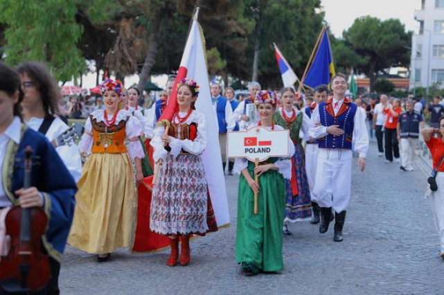 36'ıncı Uluslararası Samsun Halk Oyunları Festivali Başladı!