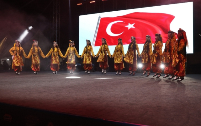 36'ıncı Uluslararası Samsun Halk Oyunları Festivali Başlıyor!
