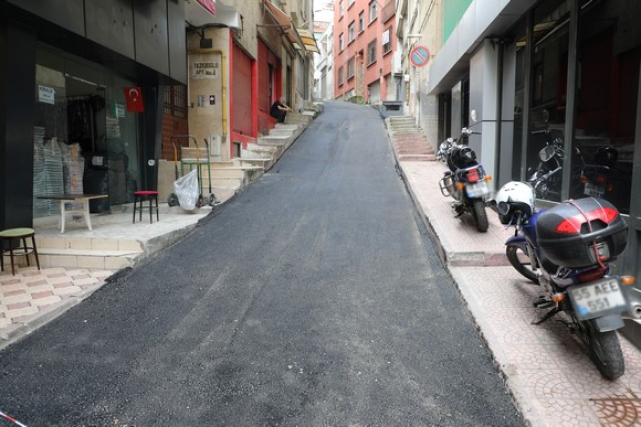 Çözüm Üreten Belediyecilik: Cingöz Sokak’ta Yol Yenilendi!