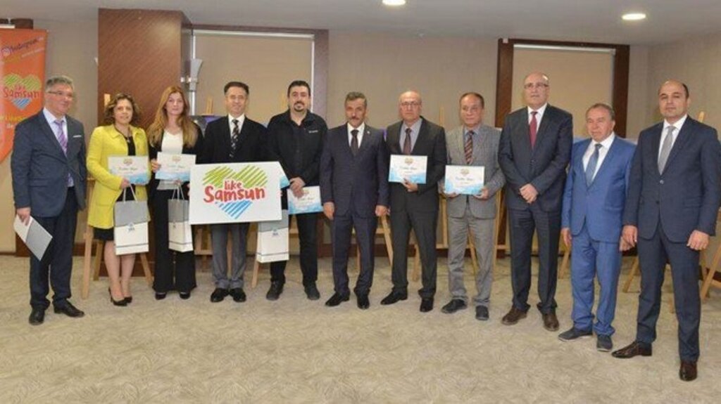 Vali Kaymak LikeSamsun Ödül Törenine Katıldı!