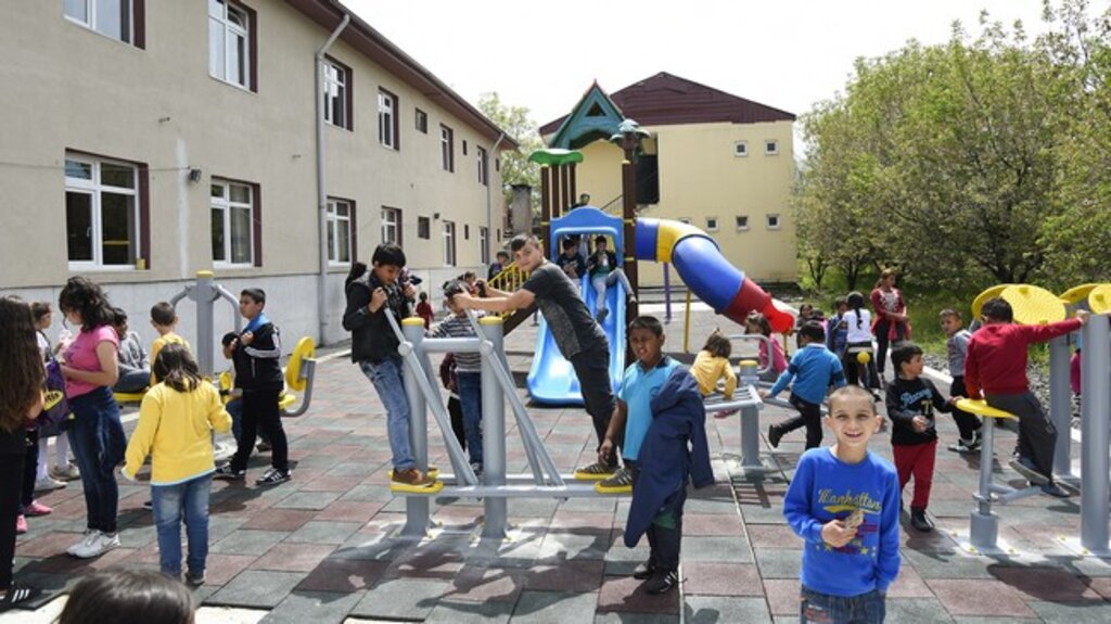 Tekkeköy’deki Okullar ve Çevreleri Güzelleşiyor!