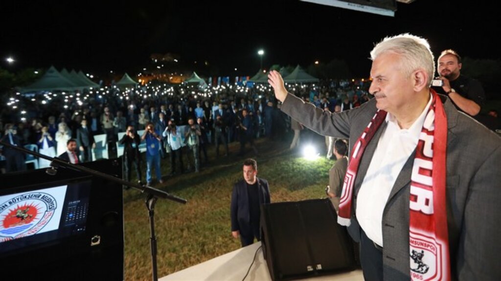Samsunlu Gençlerden Başbakan Yıldırım'a Yoğun İlgi!