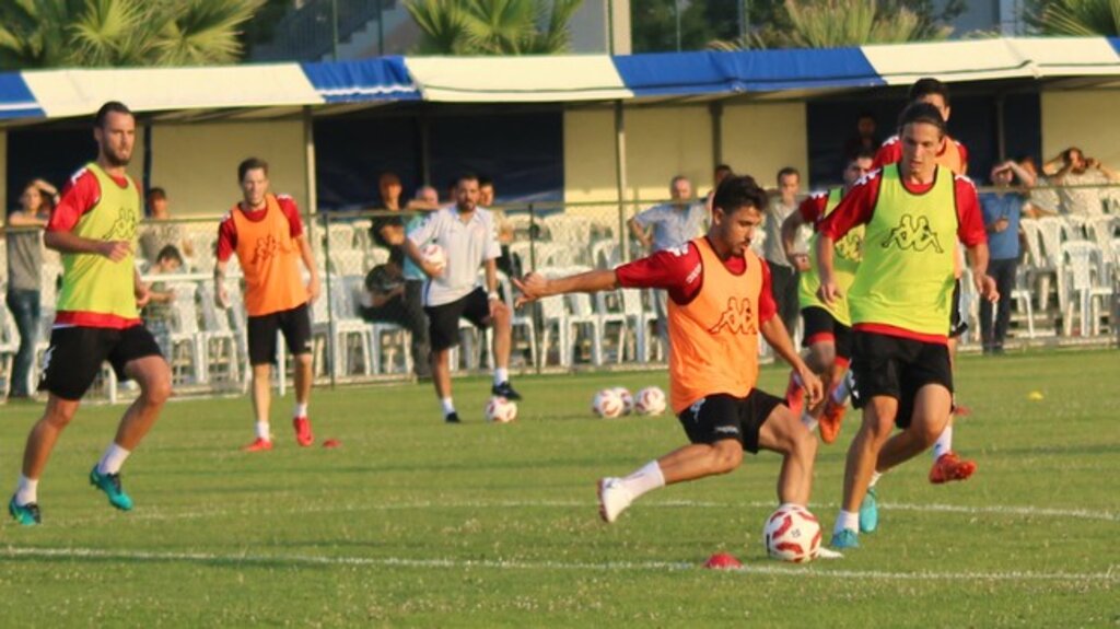 Samsunspor Sabah Akşam Çalışıyor!