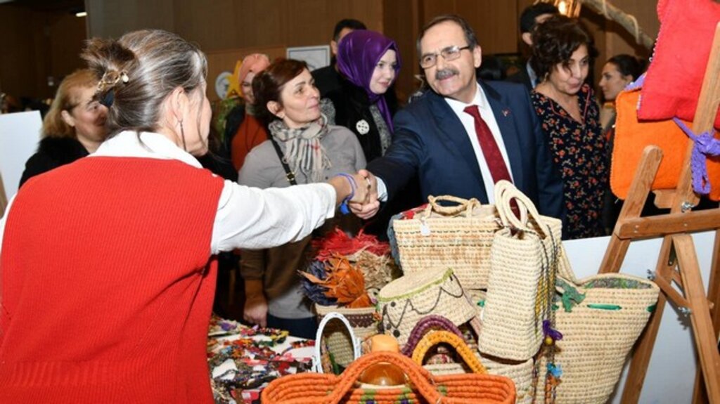 Başkan Zihni Şahin, 'Hayata İmza Atan Kadınlar' Toplantısına Katıldı!