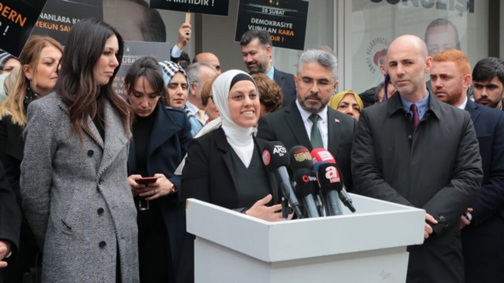 Post Modern Darbe'nin 22'inci Yıl Dönümünde AK Partiden Basın Açıklaması!