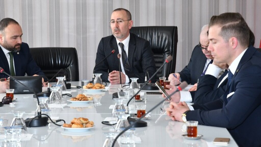 Ümit Bener Ayla Güven Tazeledi!