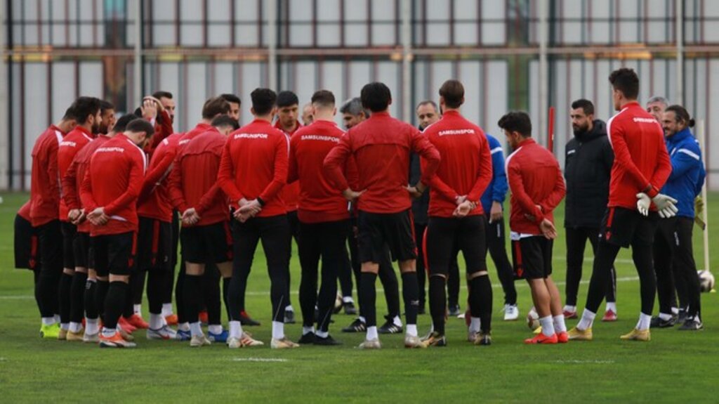 Samsunspor’da Bayrampaşa Mesaisi 4 Eksikle Başladı!