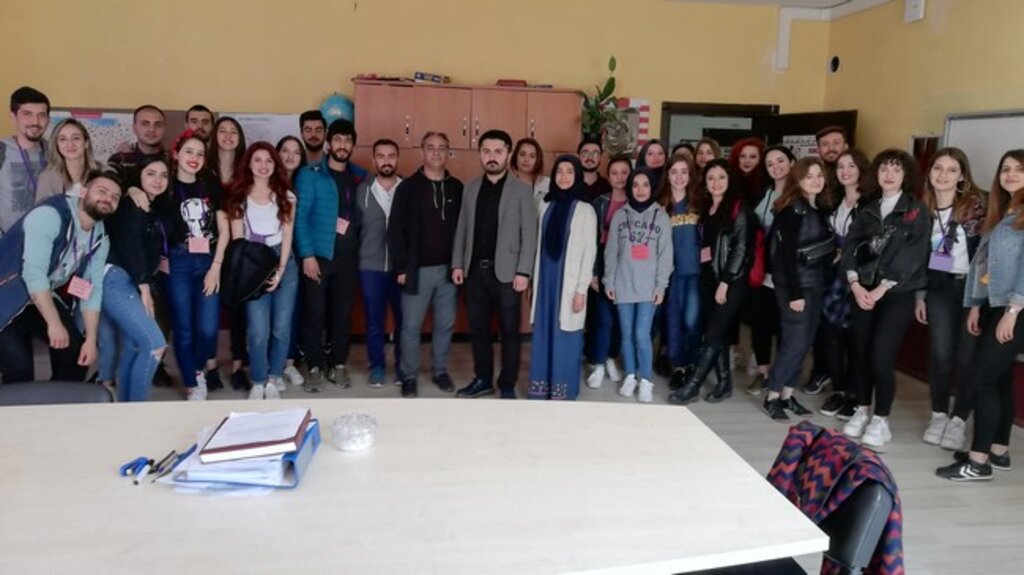 Bir Projemiz Var Topluluğundan Vezirköprü’de Örnek Proje!