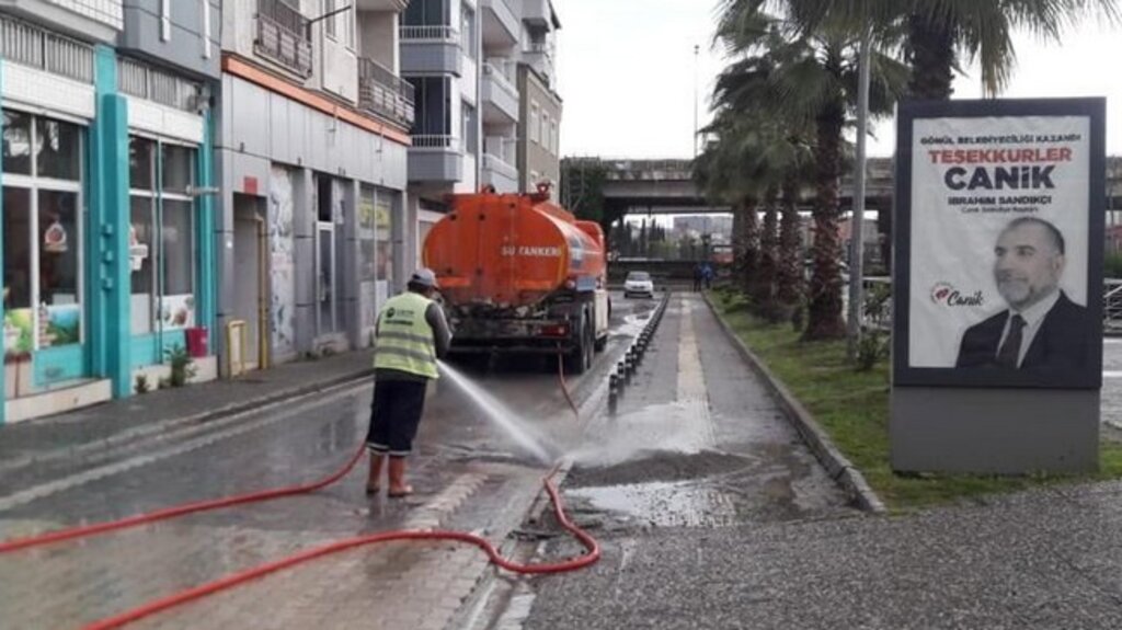 Sağanak Yağışın Ardından Canik’te Temizlik!