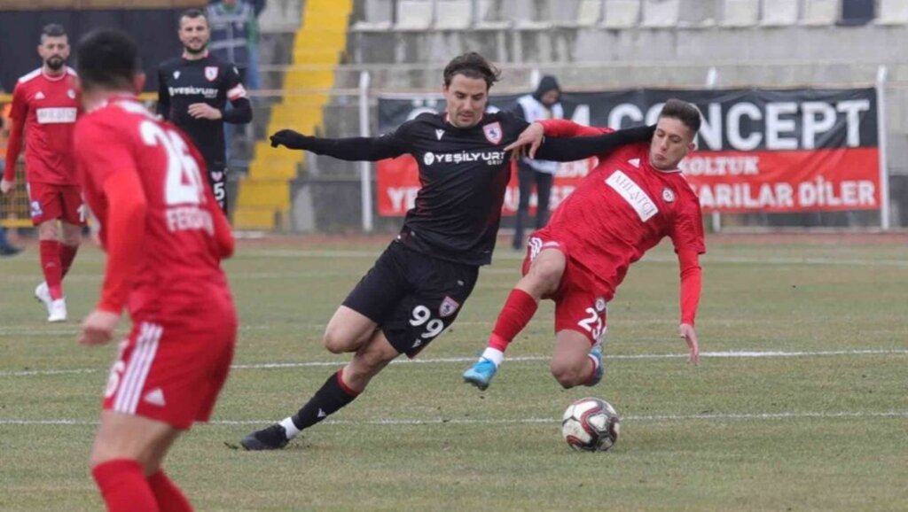 Samsunspor İlk Mağlubiyeti Çorum'da Aldı!