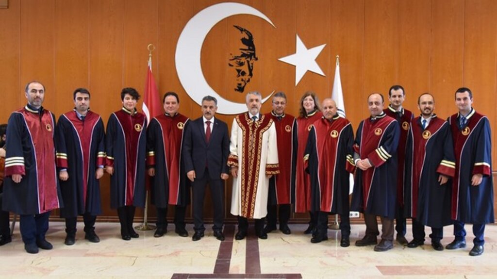 Aşama Kaydeden Öğretim Üyelerine OMÜ’de Tören Yapıldı!