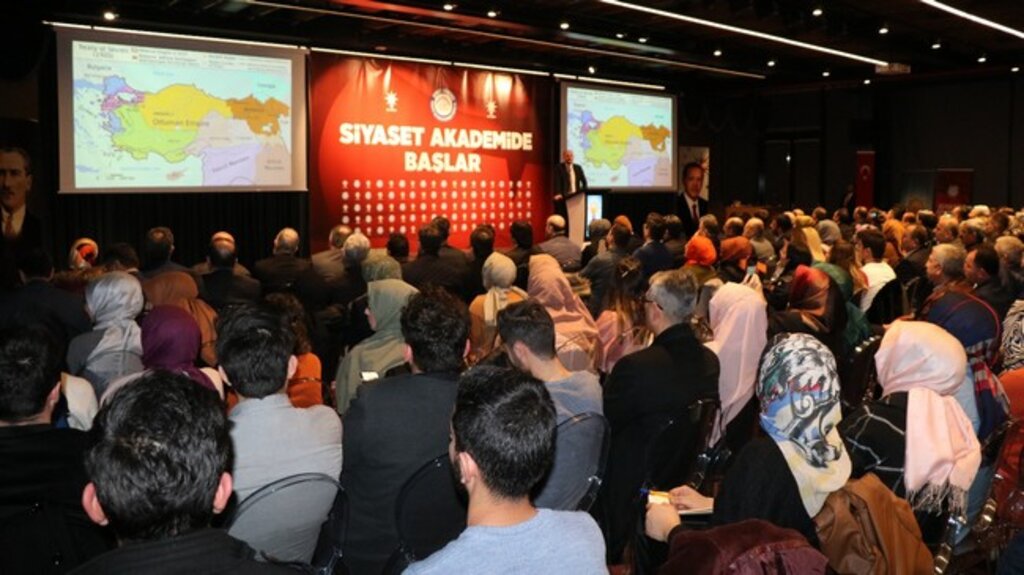 AK Parti Siyaset Akademisi Samsun'da Başladı!