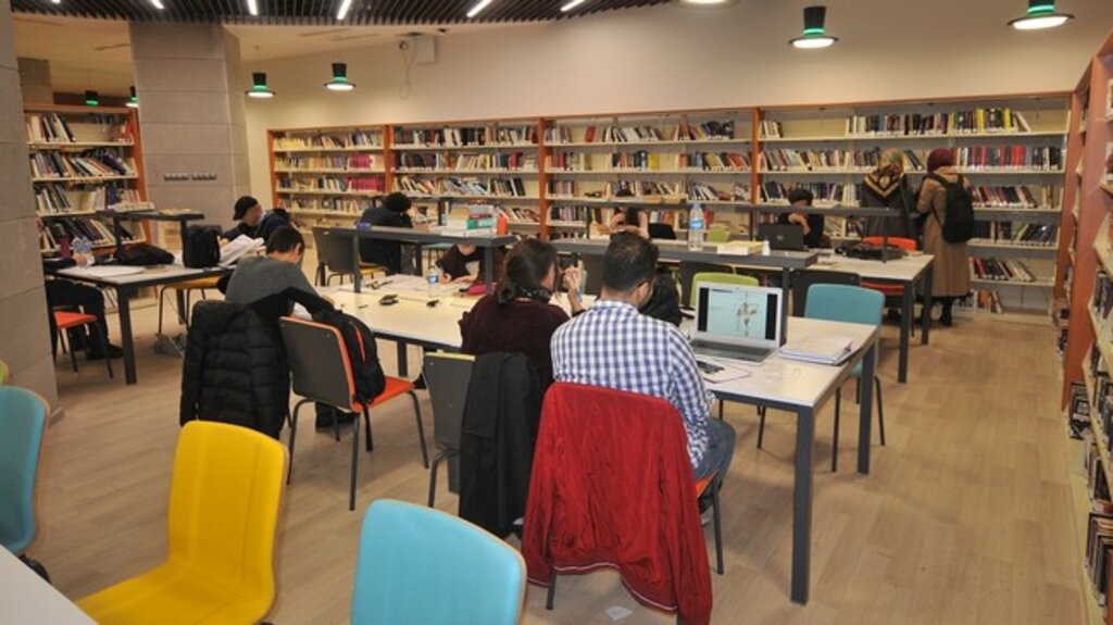 OMÜ; Bilgisayar Ve İnternet Altyapısını Üniversite Öğrencilerine Açtı!