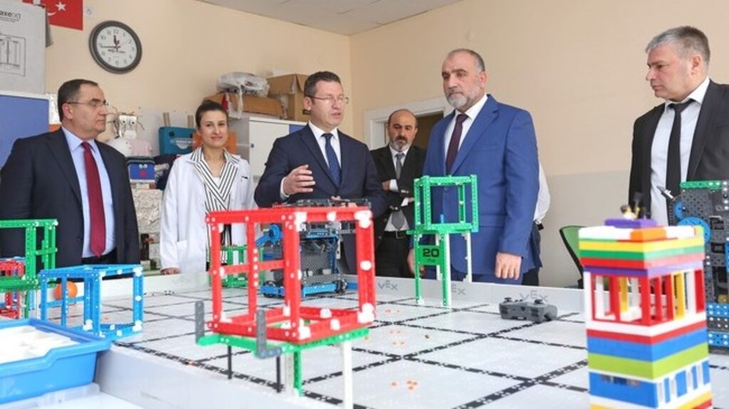 Canik Belediyesinden Robotik Kodlama Ve Yazılım Eğitimi!